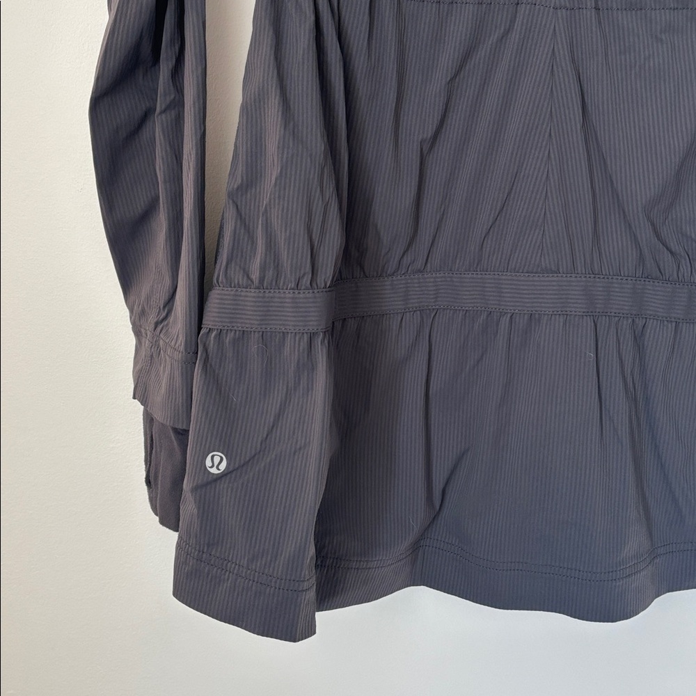 Lululemon Apres Practice Anorak size 4 - Picture 6 of 6